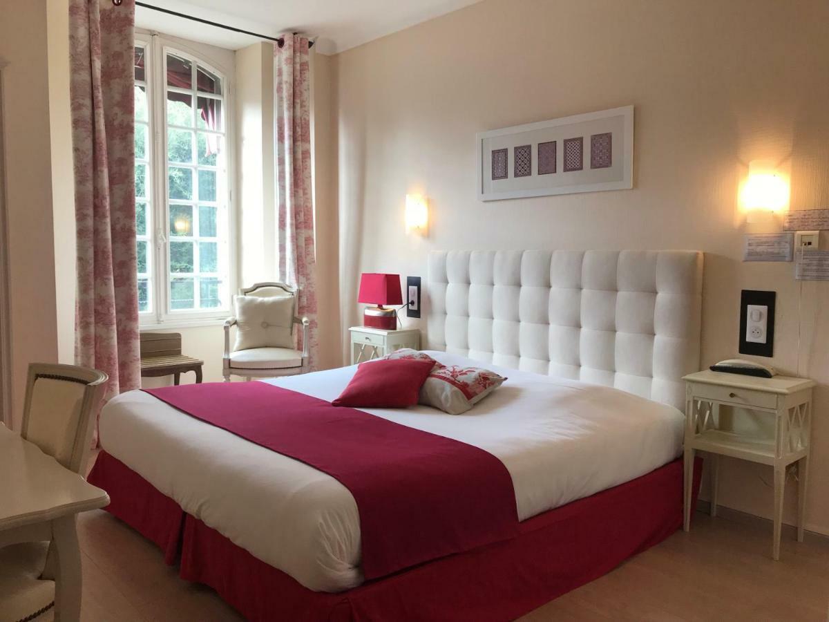 Hotel Les Deux Magots La Roche-Bernard Eksteriør billede